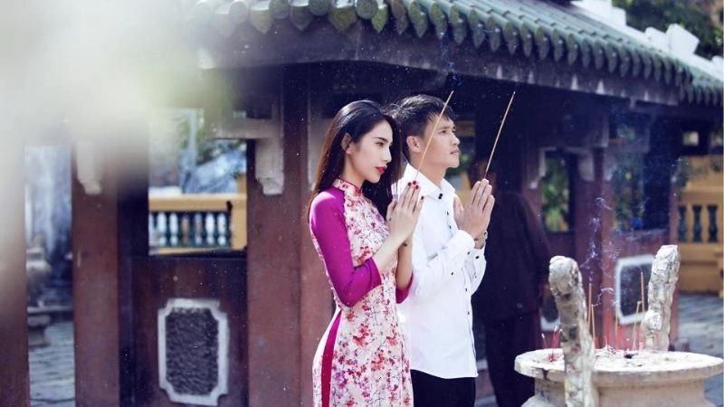 Giải mã giấc mơ đi chùa trong lô đề